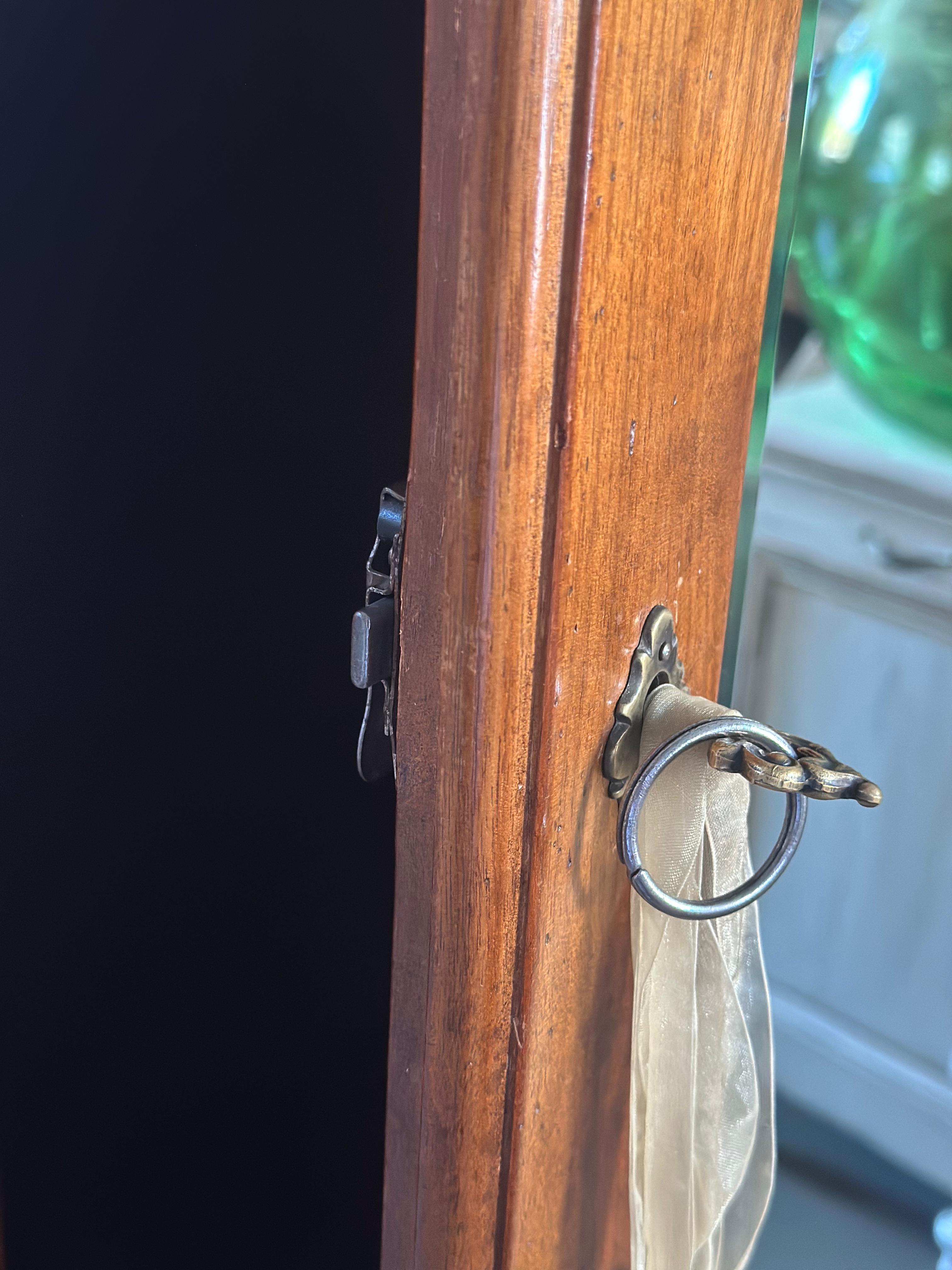 Armadio con anta a specchio